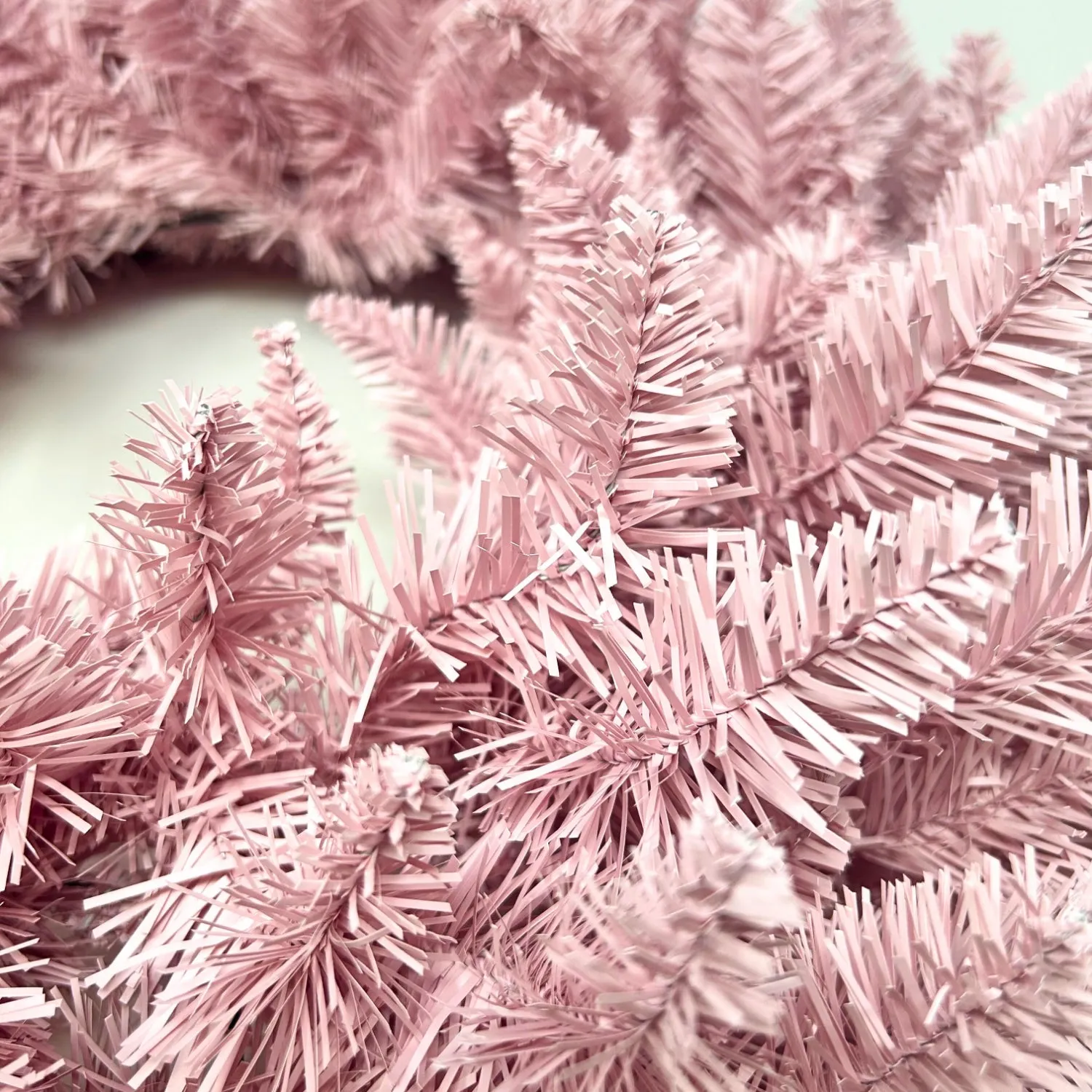24” Wreath - Pastel Pink, 165T | LC