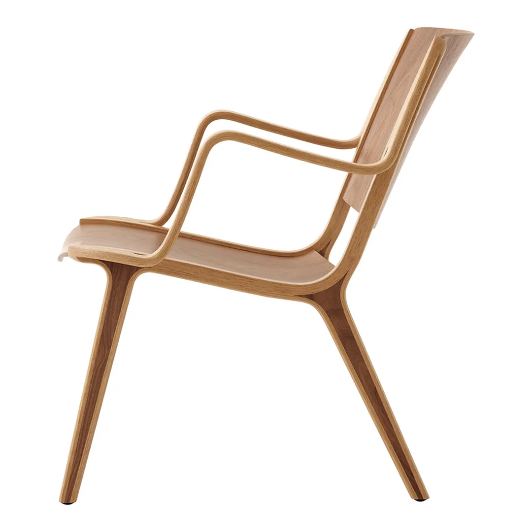 AX HM11 Lounge Chair