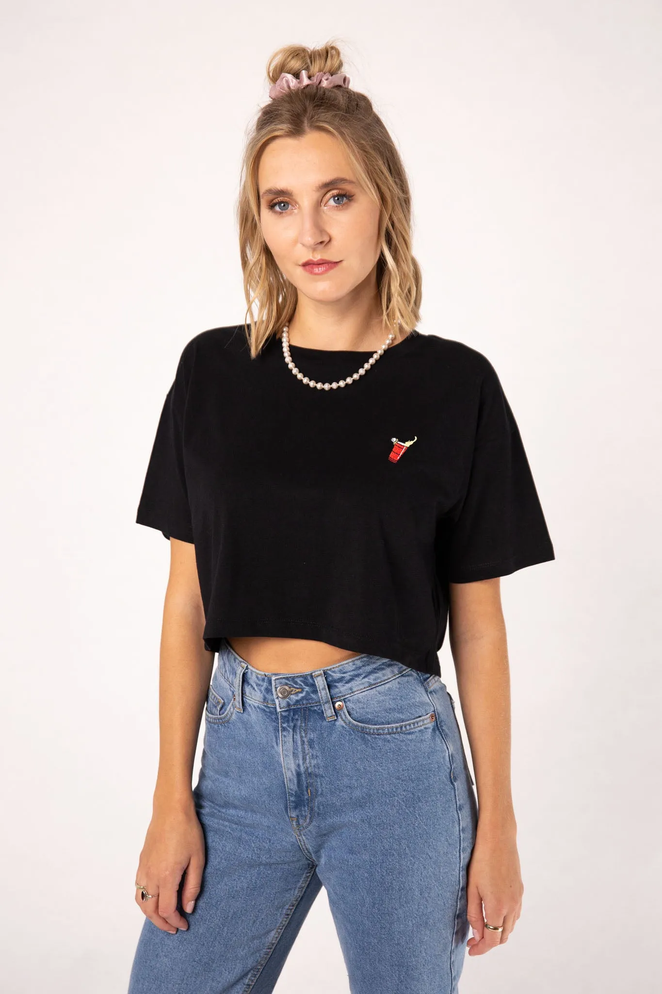 Beerpong Randtreffer | Besticktes Bio Baumwoll Crop Top
