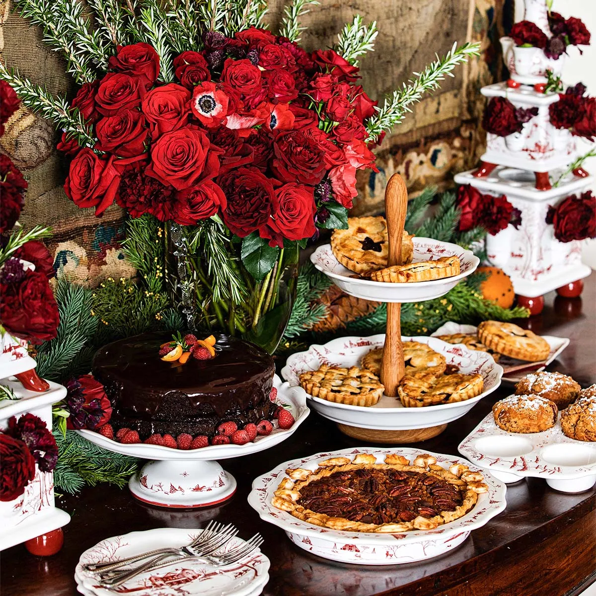 Country Estate Winter Frolic Two Tiered Server