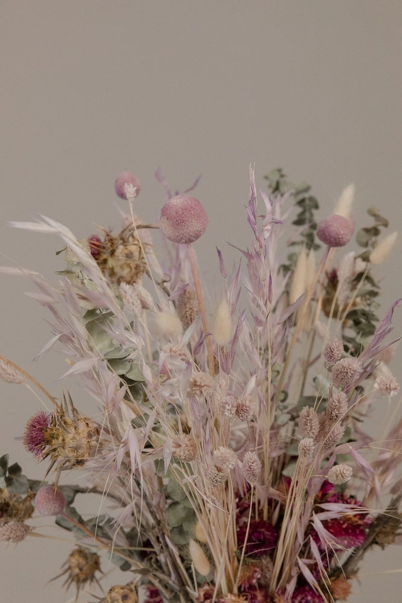 Dried Purple Artichoke & Pastel Lilac Dried Flowers, Pale Eucalpytus Wildflower Loose Stems Boho Wedding Decoration Home Decoration