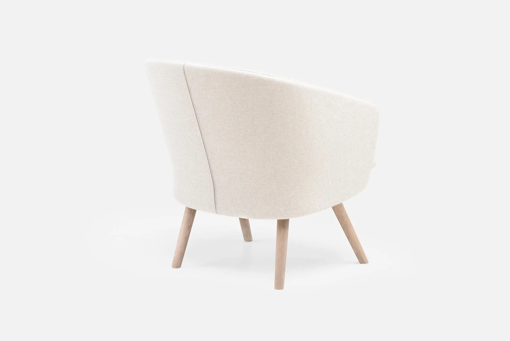 SAIA LOUNGE CHAIR