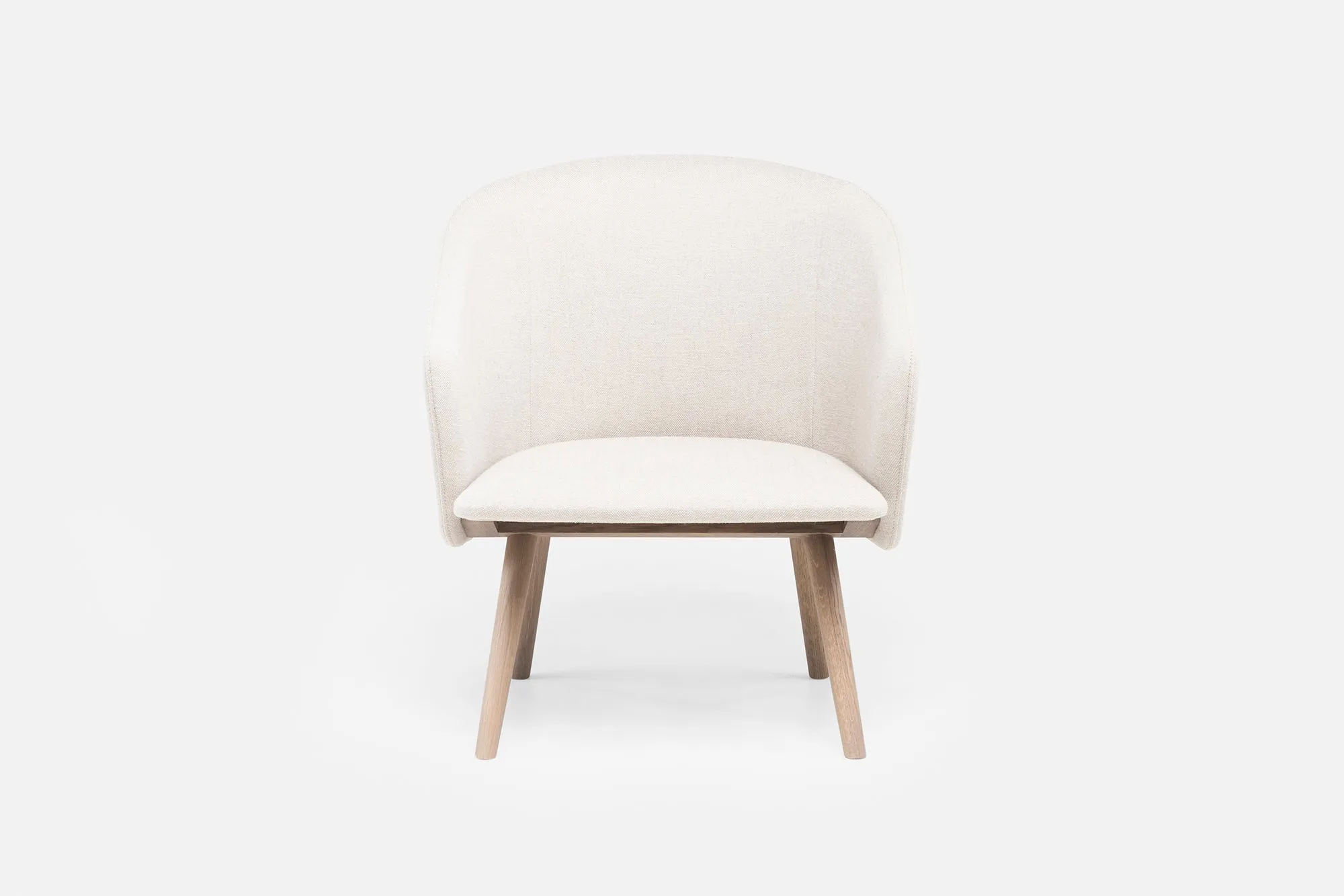 SAIA LOUNGE CHAIR