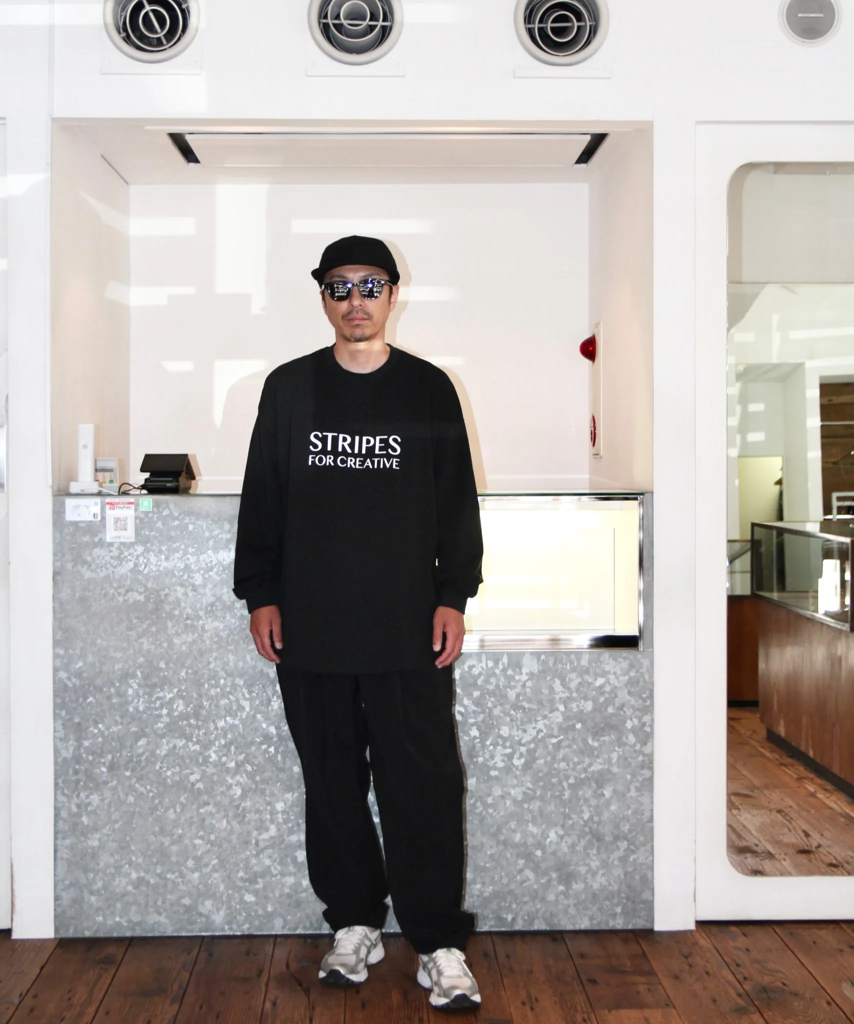 SUPER BIG ROUND LS TEE "BLACK"