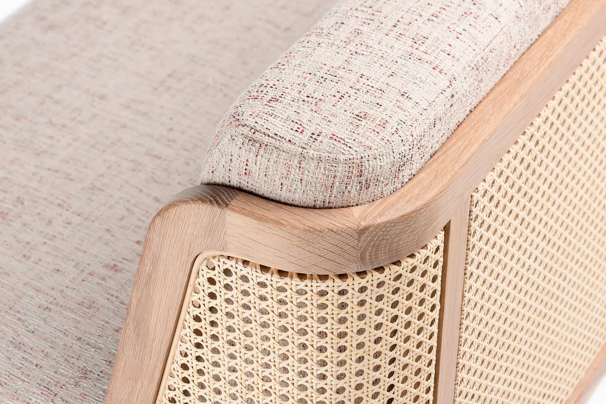 THRONE SOFA - RATTAN
