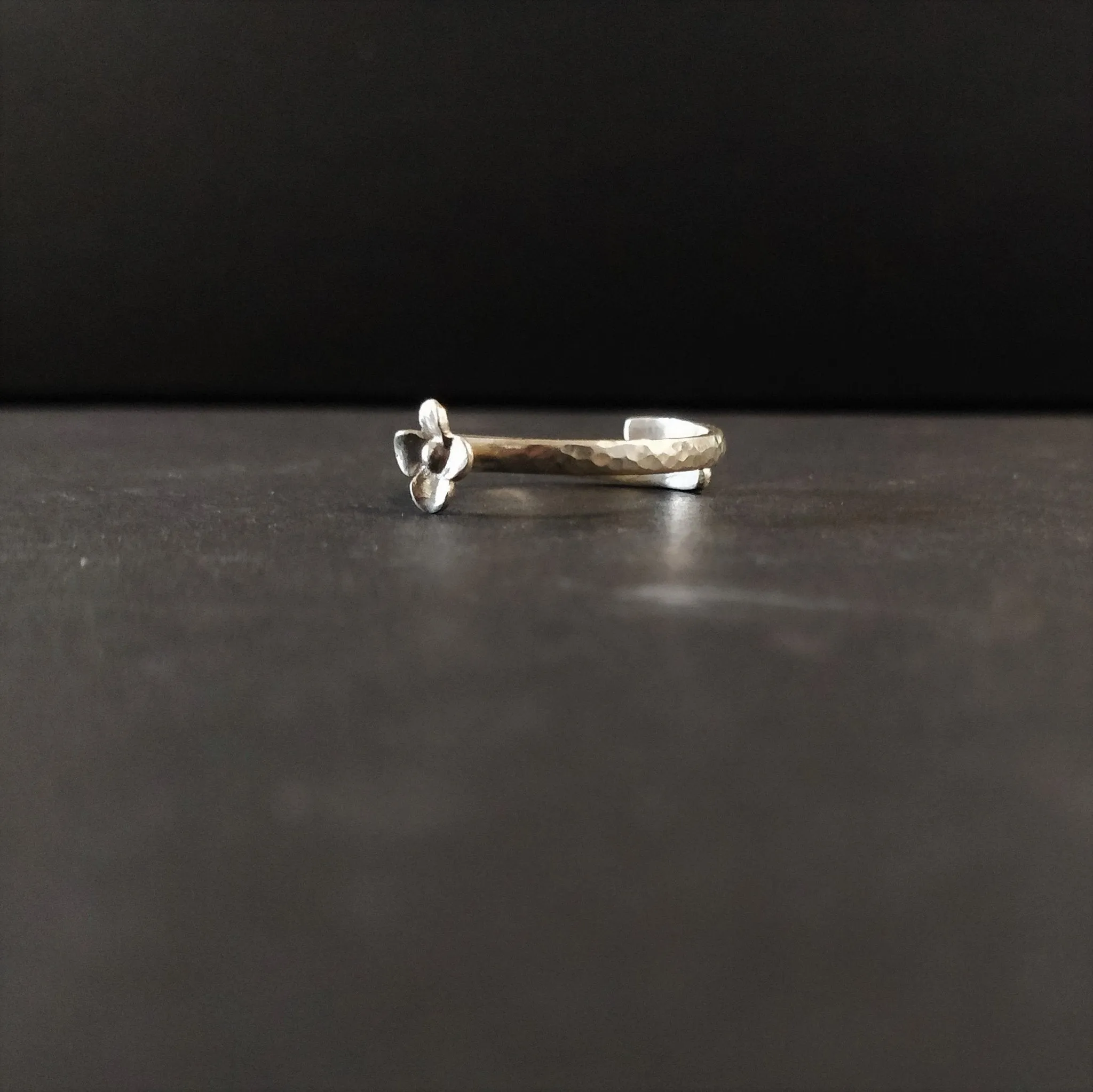 Tiny Flower Finger Ring